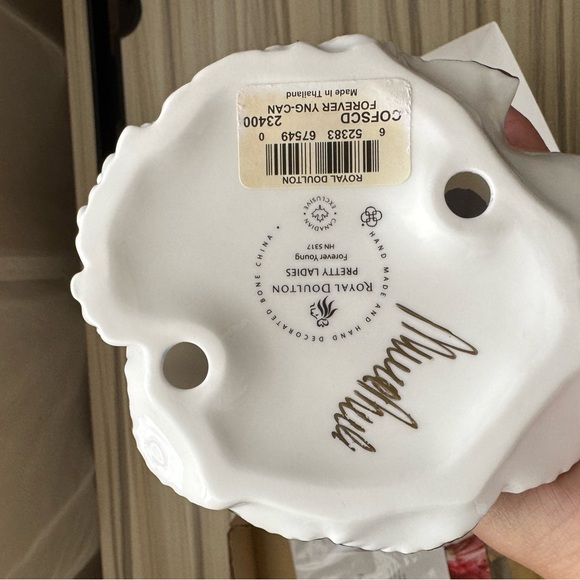 ROYAL DOULTON “Forever Young” Figurine - Picture 5 of 5